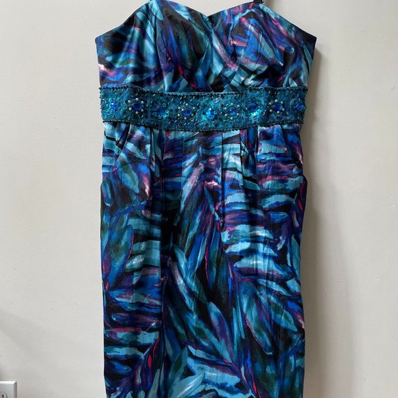 Michel Antoni Collection Turquoise Beaded Waist Evening/Cocktail Dress - Picture 1 of 6